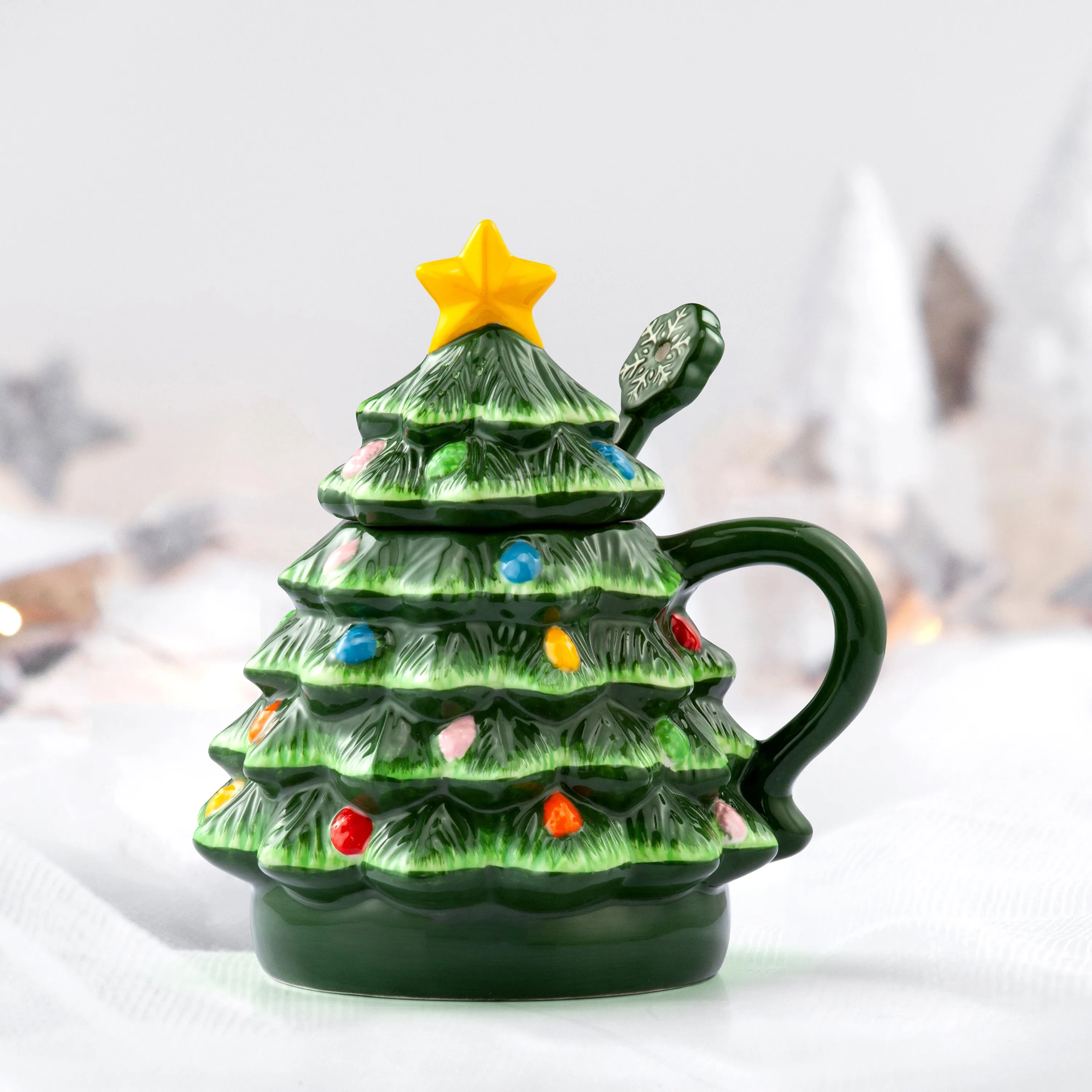 16 oz. Nostalgic Ceramic Tree Lidded Mug with Spoon - Green