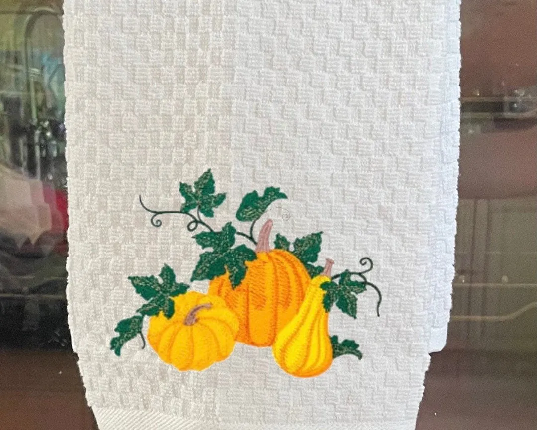 Fall Pumpkins Embroidered Kitchen Towel. Beautiful Autumn Decoration. 100% Cotton Towels