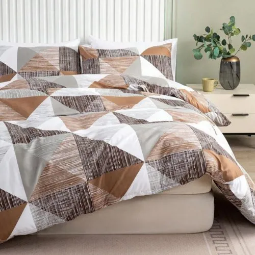 King Size 6 pieces bedding set , Simply geometric print, brown with grey.